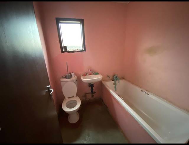 2 BEDROOM HOUSE FOR SALE IN PALM RIDGE EXT 2
